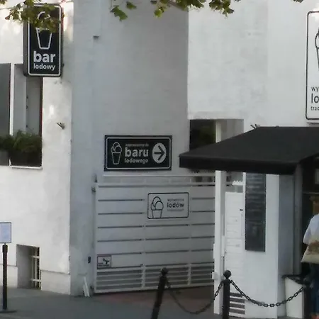 Poznanska 1 * Poznań